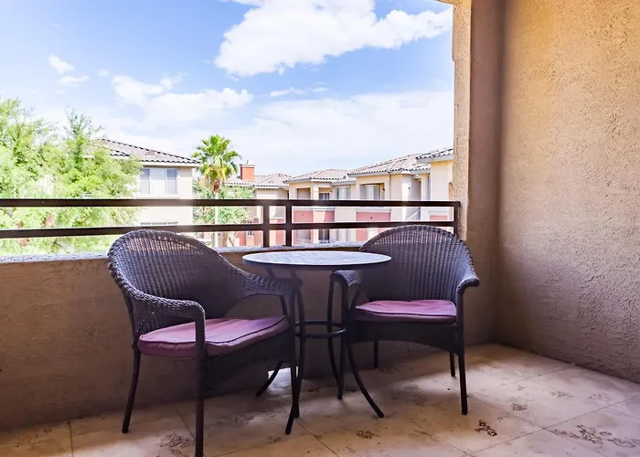 Gated Heated Pool Putt Near Papago *