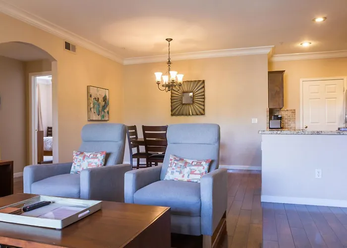 Gated Heated Pool Putt Near Papago Phoenix