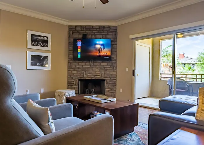 Gated Heated Pool Putt Near Papago *